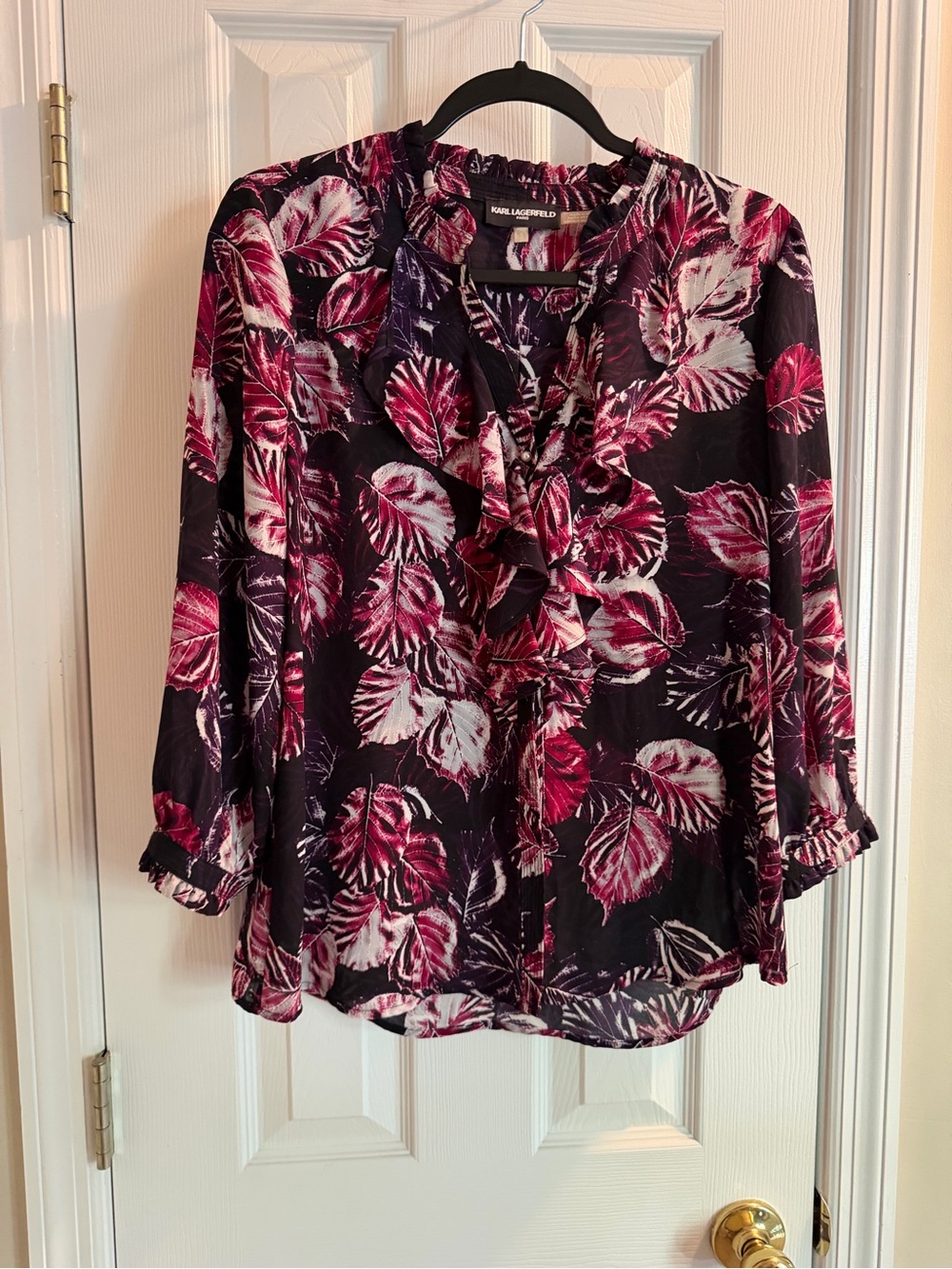 Karl Lagerfeld Black & Pink Leaf-Print Ruffle Blouse